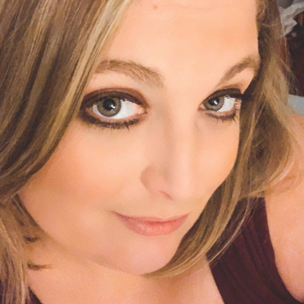 Meet your Posher, Leah